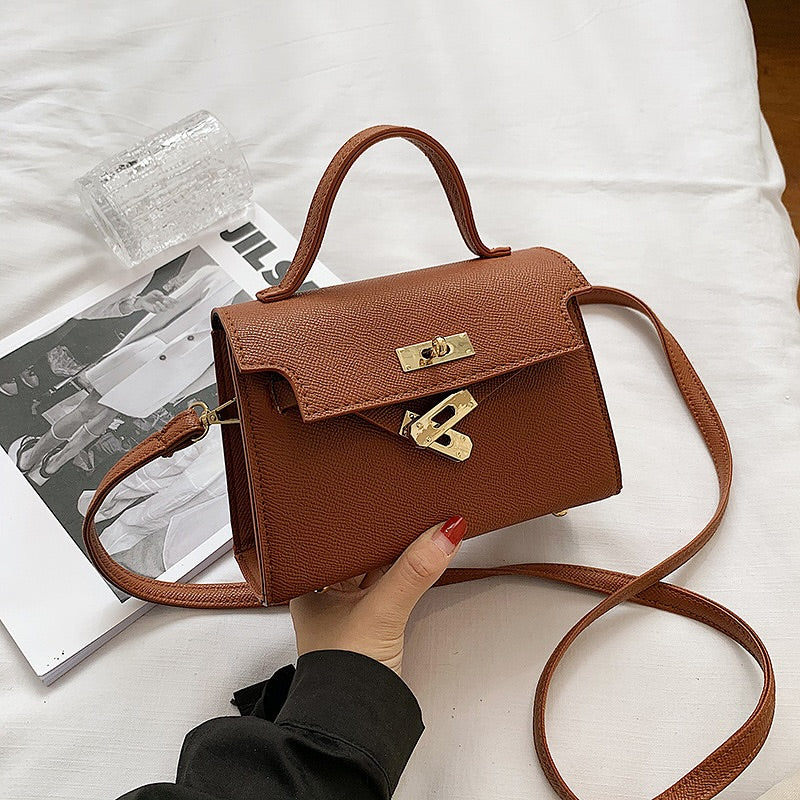 New Spring and Autumn Lock Buckle Handbag (Product Code : 2028)