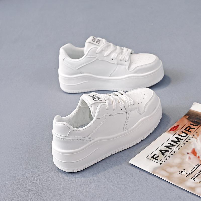 Premium All-Match Niche Footwear (Product Code : 3012)
