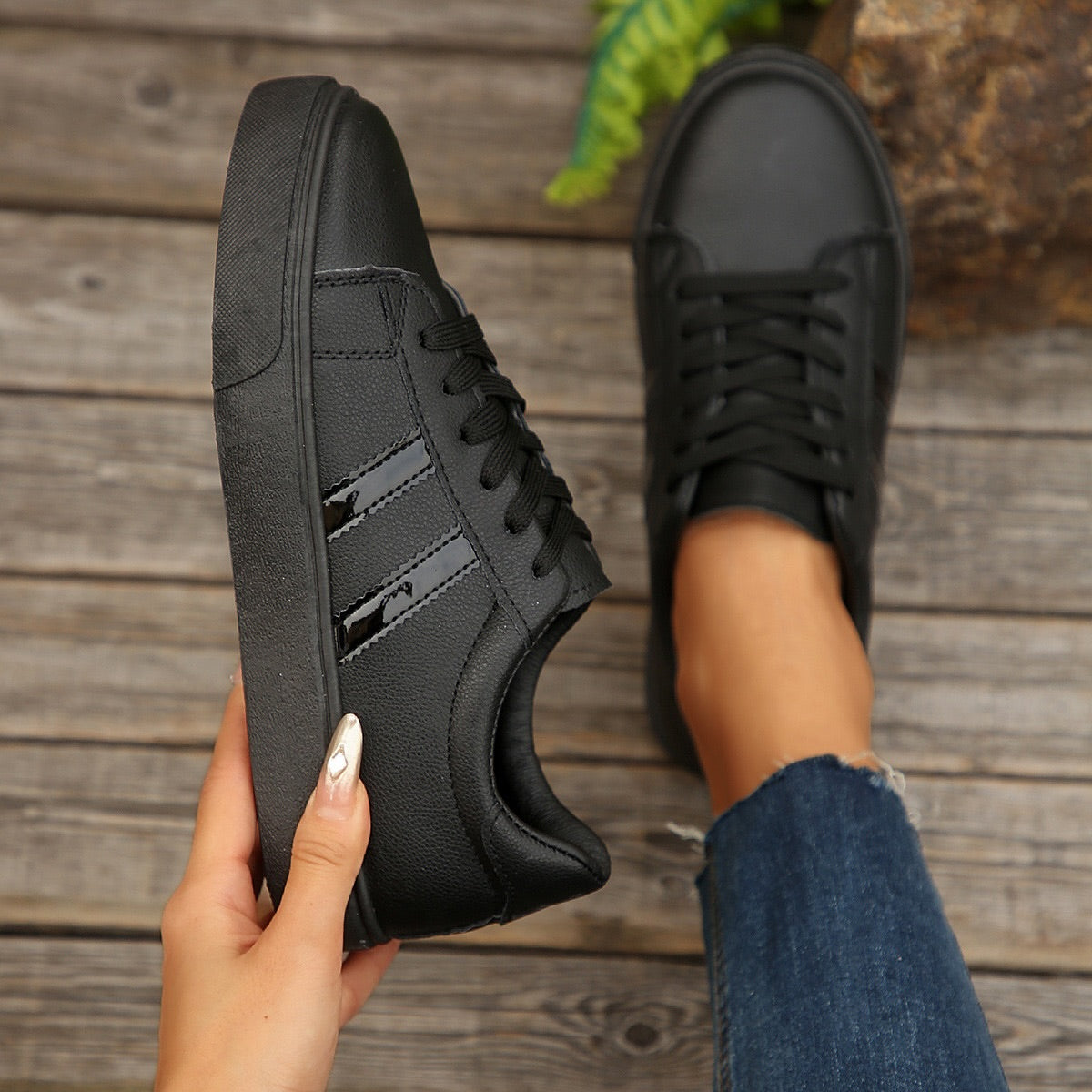 Active Comfort Sneakers (Product Code : 3162)