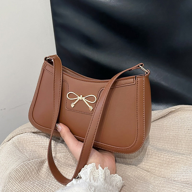 High-End Texture Versatile Underarm Small Bag (Product Code : 2040)